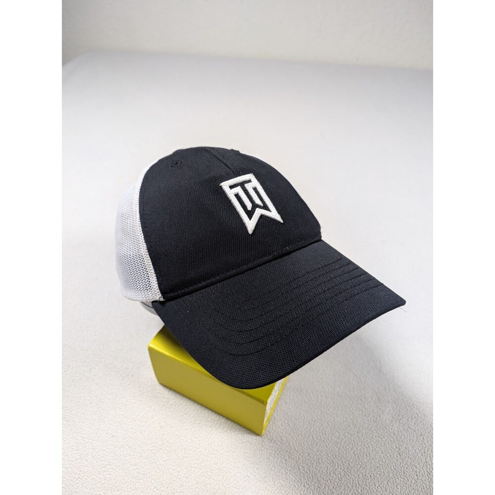 Nike Tiger Woods Collection TW Mesh Trucker Hat Cap Black Strap Back